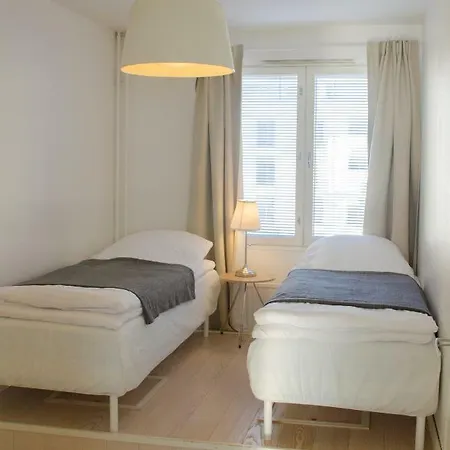 Apartment Beautiful Malminkatu